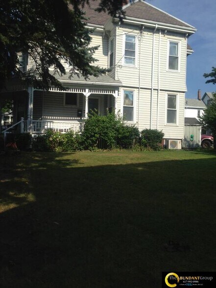 Building Photo - 11 Cambria St