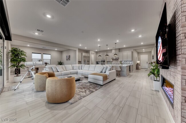 Building Photo - 375 Portus Delphini Ct