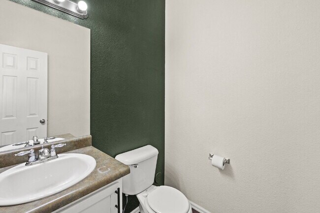Building Photo - 2217 Inspiration Ln