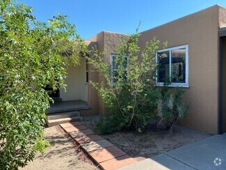 Building Photo - MONTE VISTA  NORTH/UNM 3 Bedroom 1 Bath