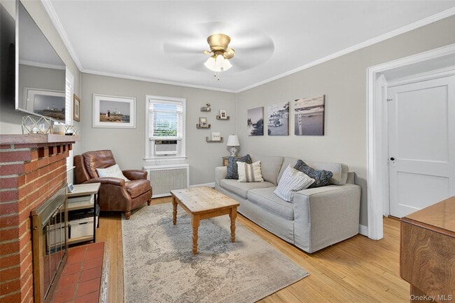 Building Photo - 13 Prospect St