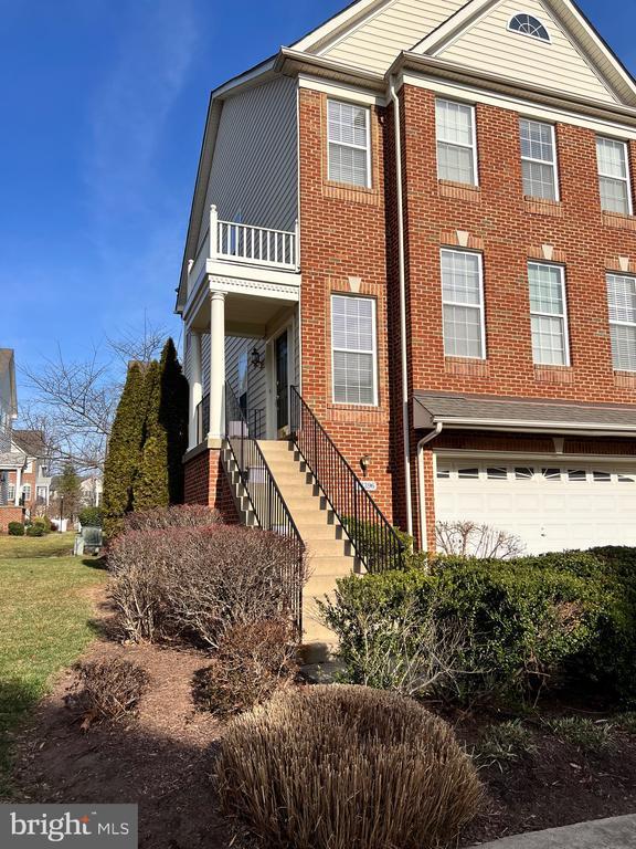 Building Photo - 43396 Briar Creek Terrace