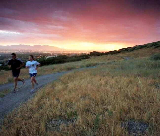 Building Photo - 10499 S Carnation Dr