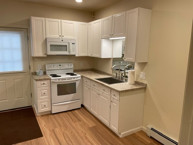 Kitchen - 31 Elm Hill Rd