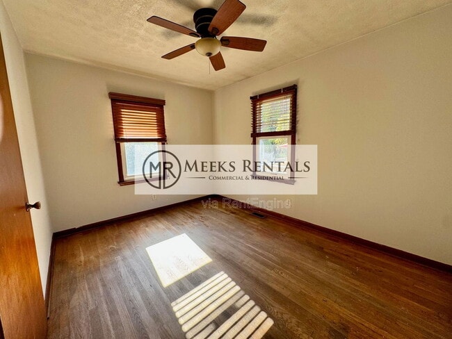 Building Photo - 1987 McVeigh Ave