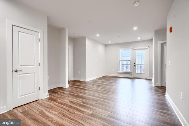 Building Photo - 100 St Ives Pl