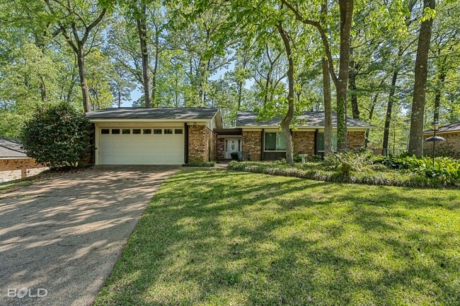 Building Photo - 3 BEDROOM AVAILABLE IN DOGWOOD!