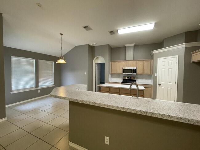 Building Photo - 6721 Dungeoness Dr