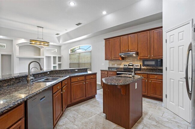Building Photo - 2256 Kettle Dr