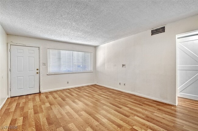 Building Photo - 214 George Pl