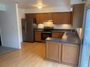 Building Photo - 5302 Country Club Ln