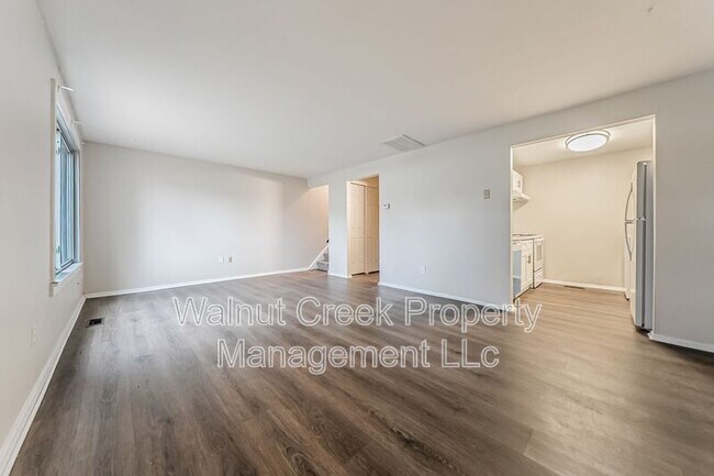 Building Photo - 5520 Beavercrest Dr