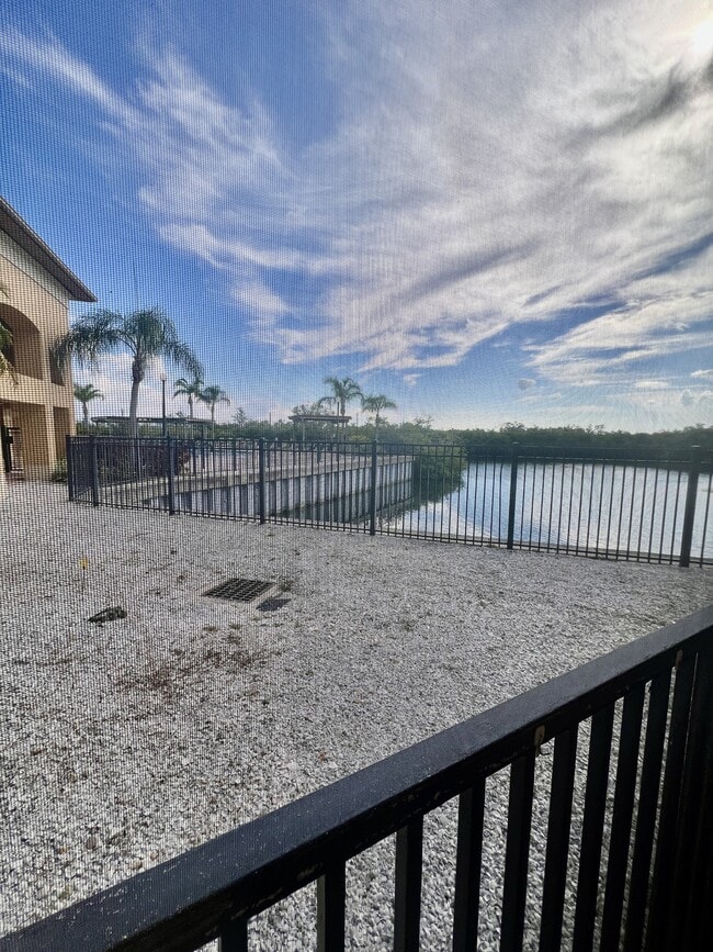 Building Photo - 4345 Bayside Village Dr