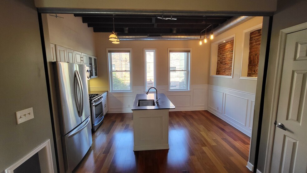 Kitchen - 816 S 5th St