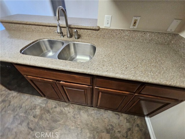 Building Photo - 7001 Church St