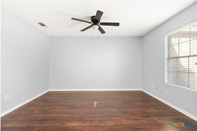 Building Photo - 3308 Catalina Dr