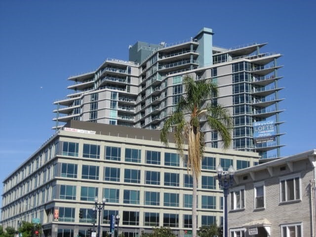 Building Exterior - 1080 Park Blvd