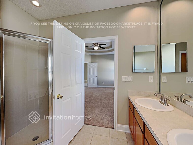 Building Photo - 1458 Canopy Oaks Dr