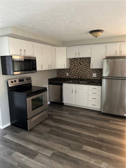 Building Photo - 4244 Bellemeade Dr