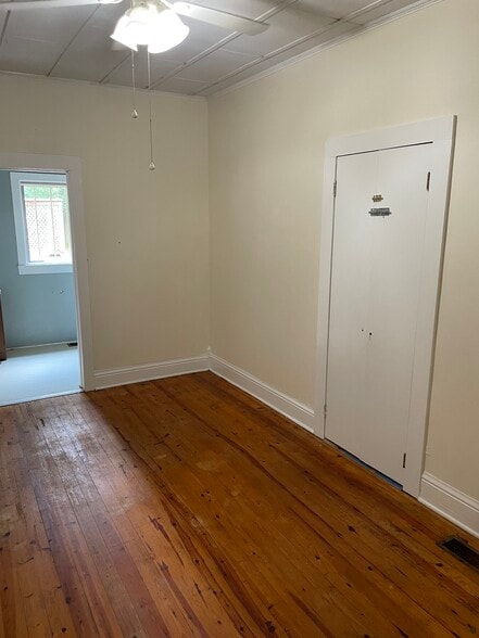 Building Photo - 1415 Pine Bluff St