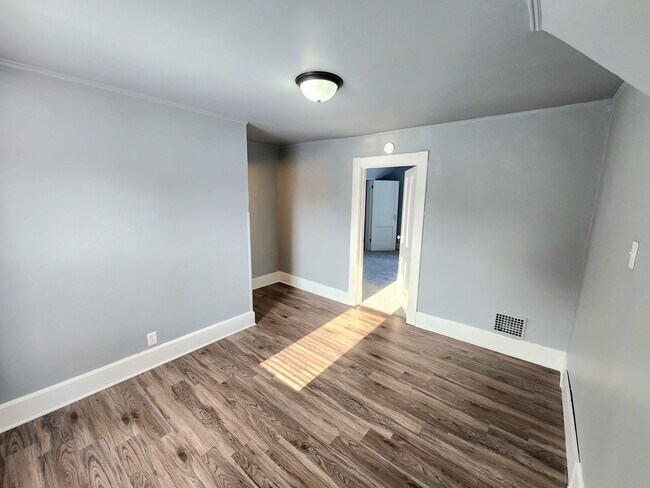 Building Photo - 13th Street Duplex