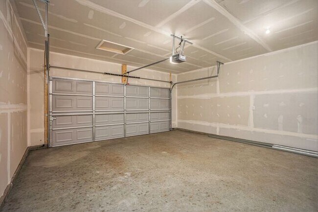 Building Photo - 1724 Harper Grove Ln