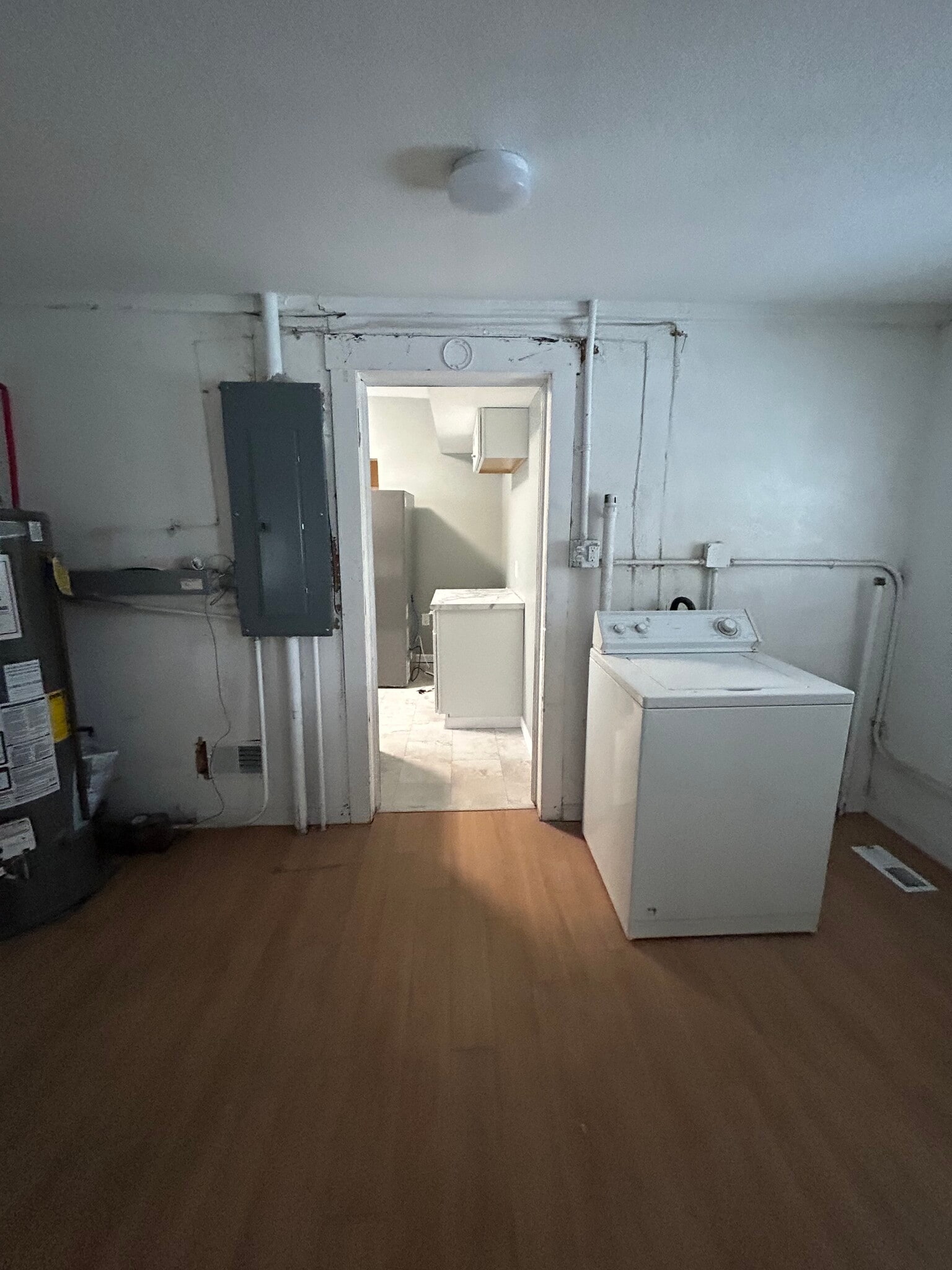 dryer not pictured, but is included - 339 N Grove St