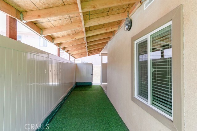 Building Photo - 6545 Coldwater Canyon Ave
