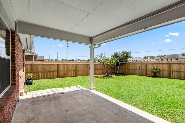 Building Photo - 7710 Trail Hollow