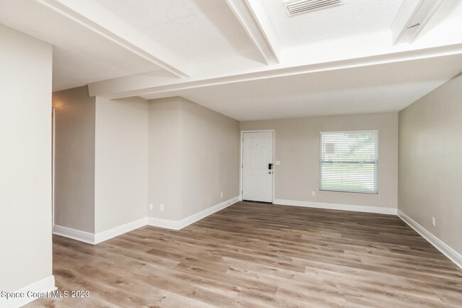 Building Photo - 1763 Fallon Blvd NE