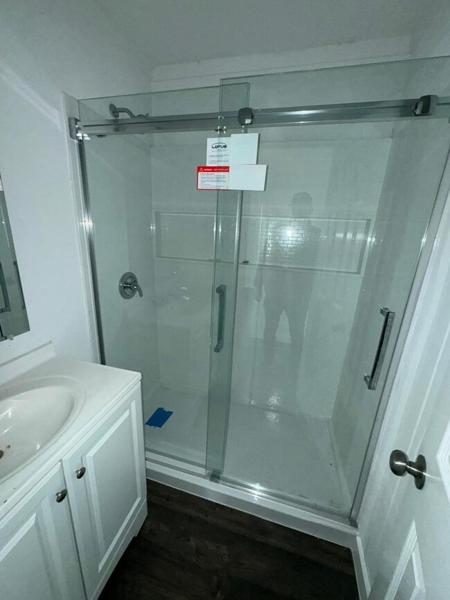 Building Photo - 4145 Conroy St