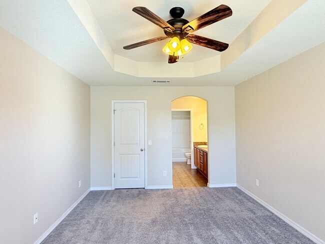 Building Photo - 5009 Makenna Cir