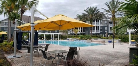 Building Photo - 9415 Crescent Loop Cir