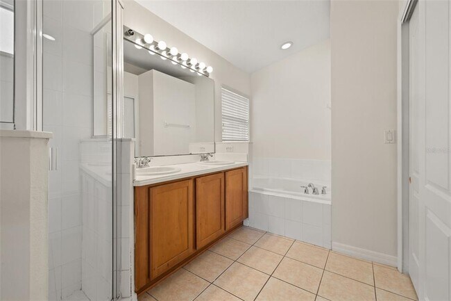 Building Photo - 141 Richmond Dr