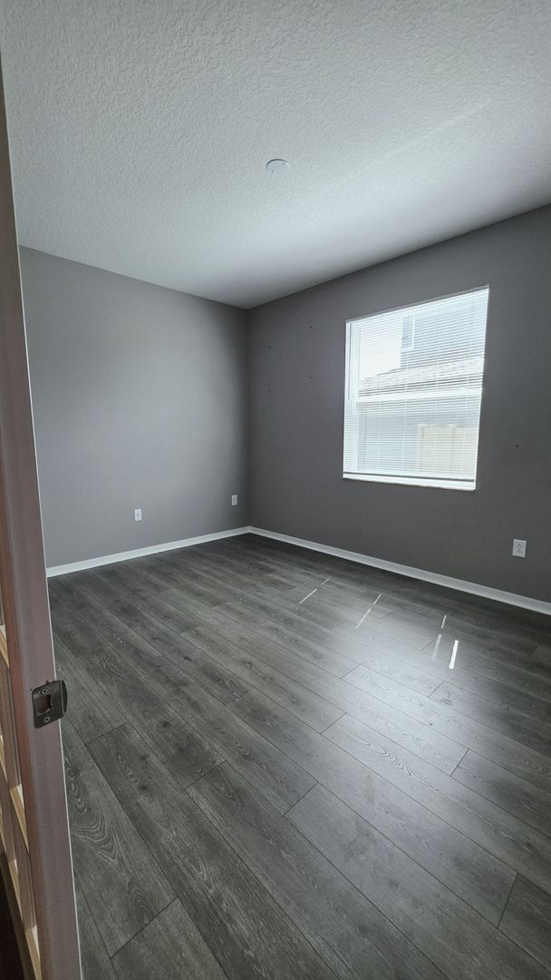 Building Photo - Executive 4BR / 3.5BA Home | Loft • Office...