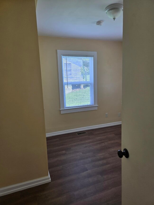 Building Photo - 4325 Strawberry Plains Pike