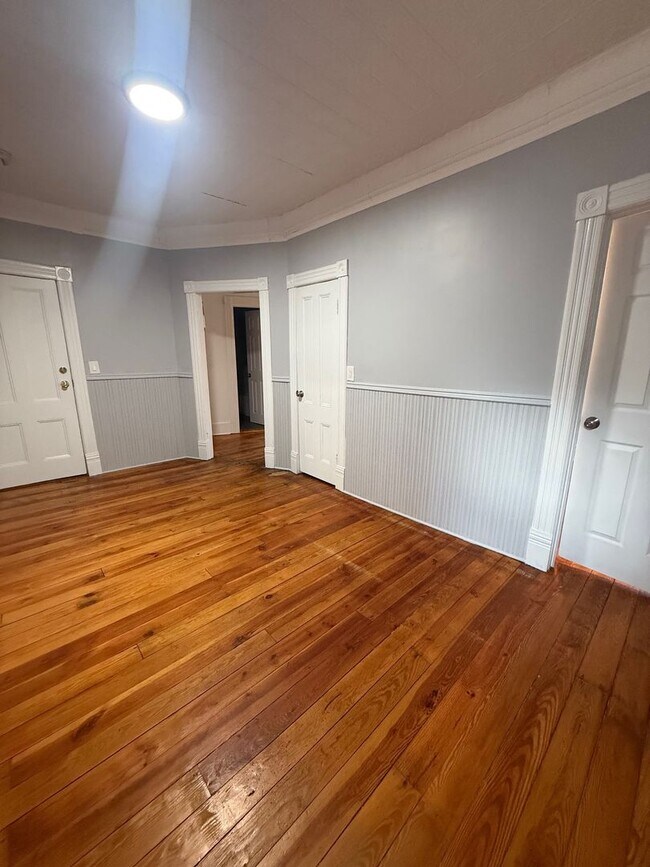 Building Photo - 22 Benkard Ave