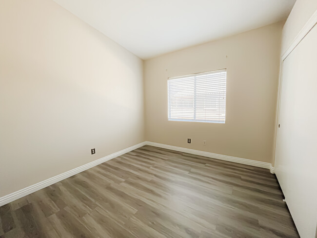 Building Photo - 2053 Quarry Ridge St