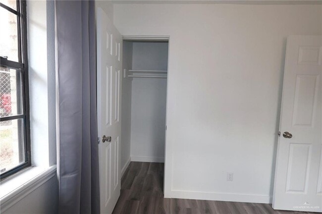 Building Photo - 3526 Pso Del Rey