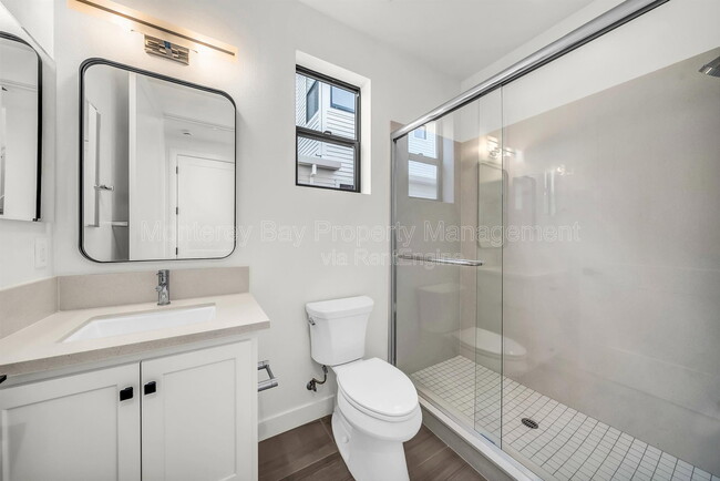 Building Photo - 111 Sea Shell Ave