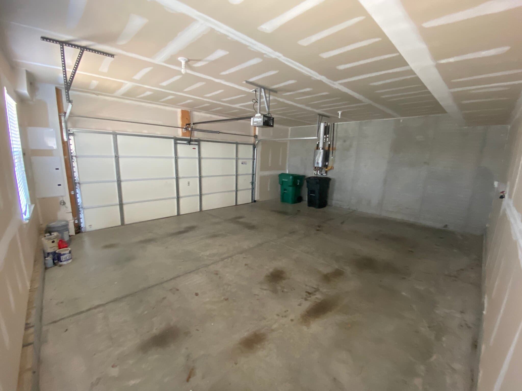 2 car garage with tankless high efficiency water heater - 501 Geese Lndg