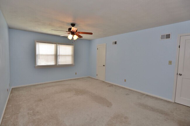 Building Photo - 1321 Conrad Ln