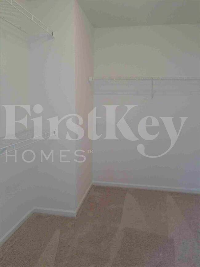 Building Photo - 8019 Bushy Creek Dr