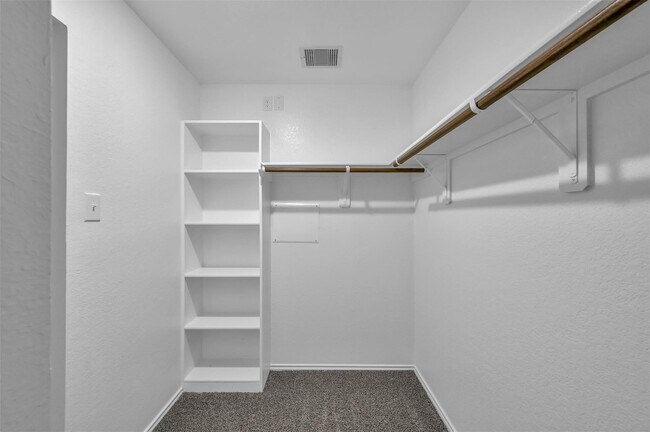 Building Photo - 225 Pecos Dr