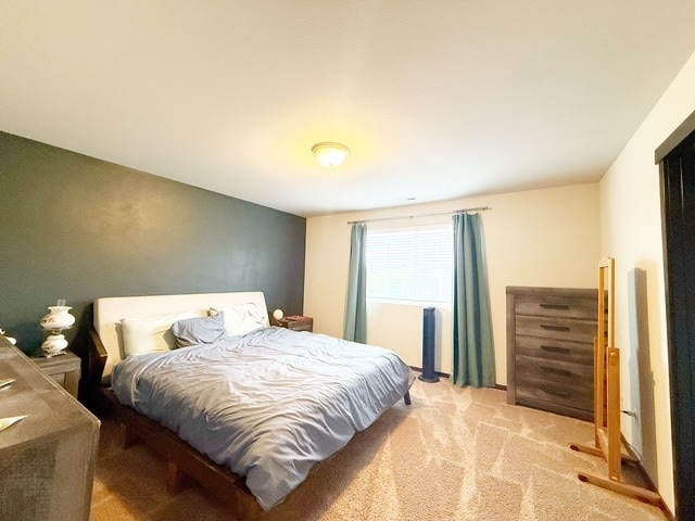 Building Photo - 2063 SE Hopi Way