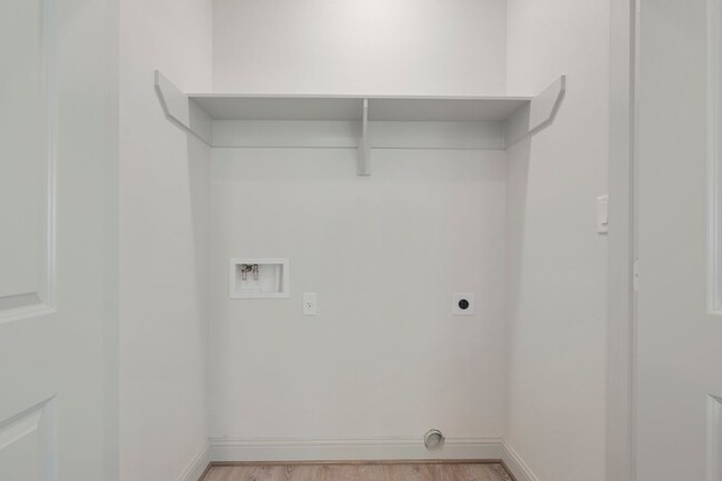 Building Photo - 1510 Echols St