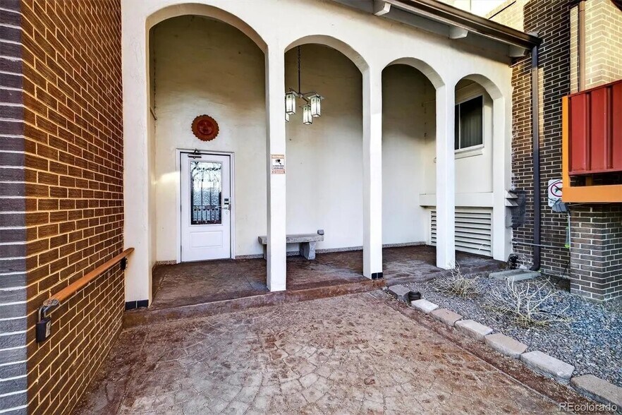 Building Photo - 3047 W 47th Ave
