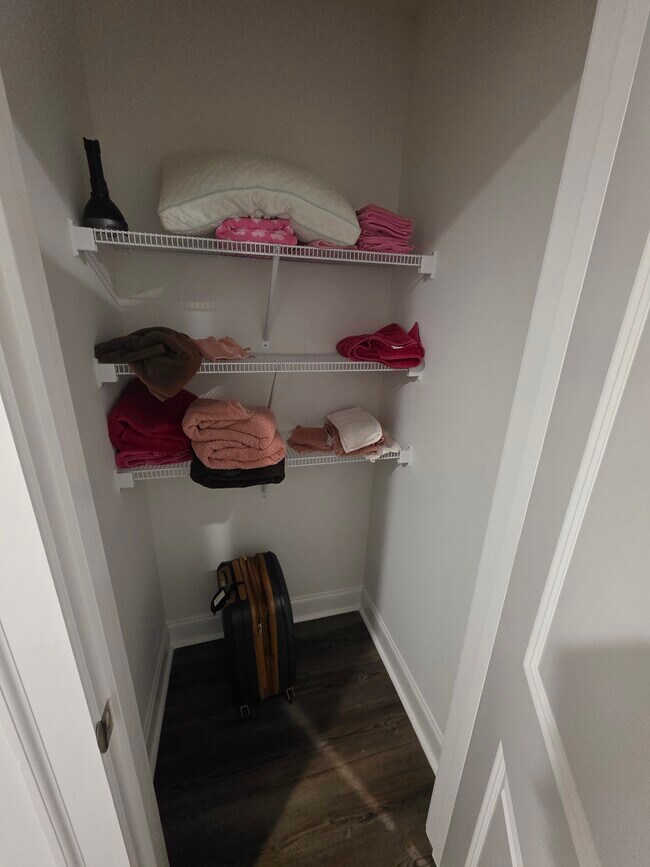 Building Photo - 432 Setter Trail