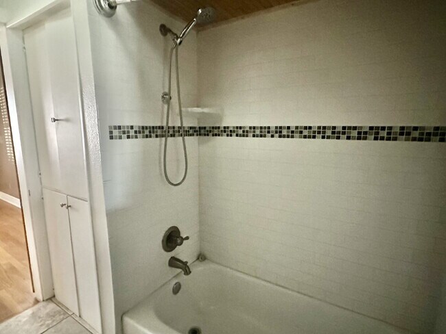 Building Photo - Character-filled Tech Terrace Beauty!