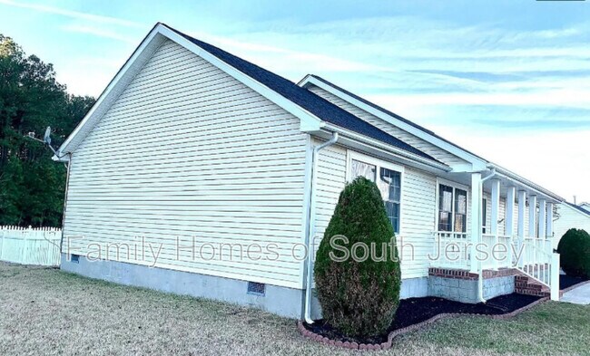 Building Photo - 25900 Country Meadows Dr